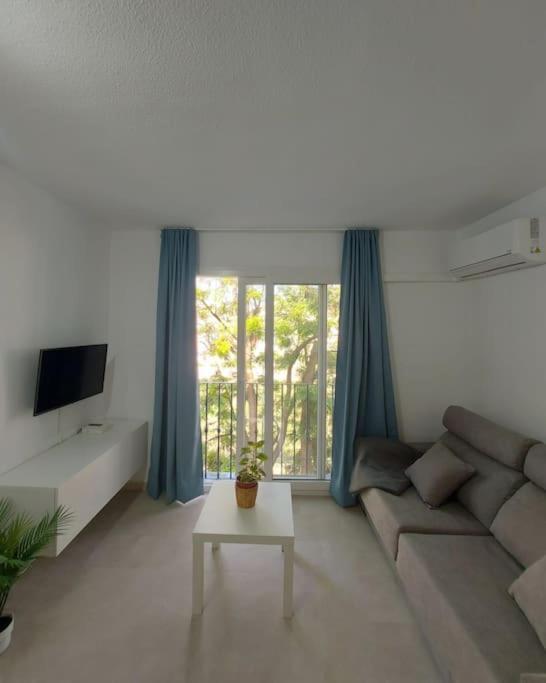 Nice Flat Close To The Centre Malaga Exterior photo
